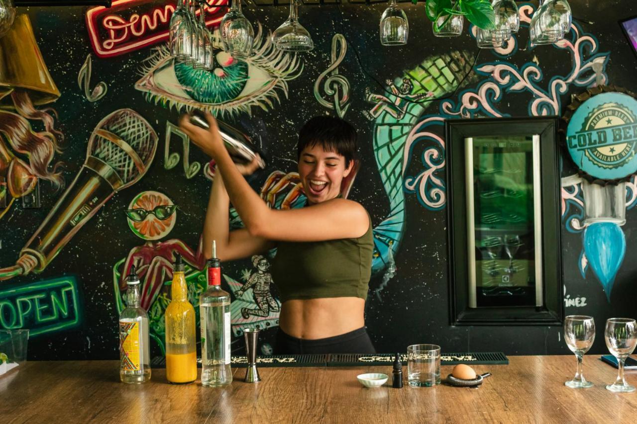 Alpes Lima Kennedy Hostel 外观 照片
